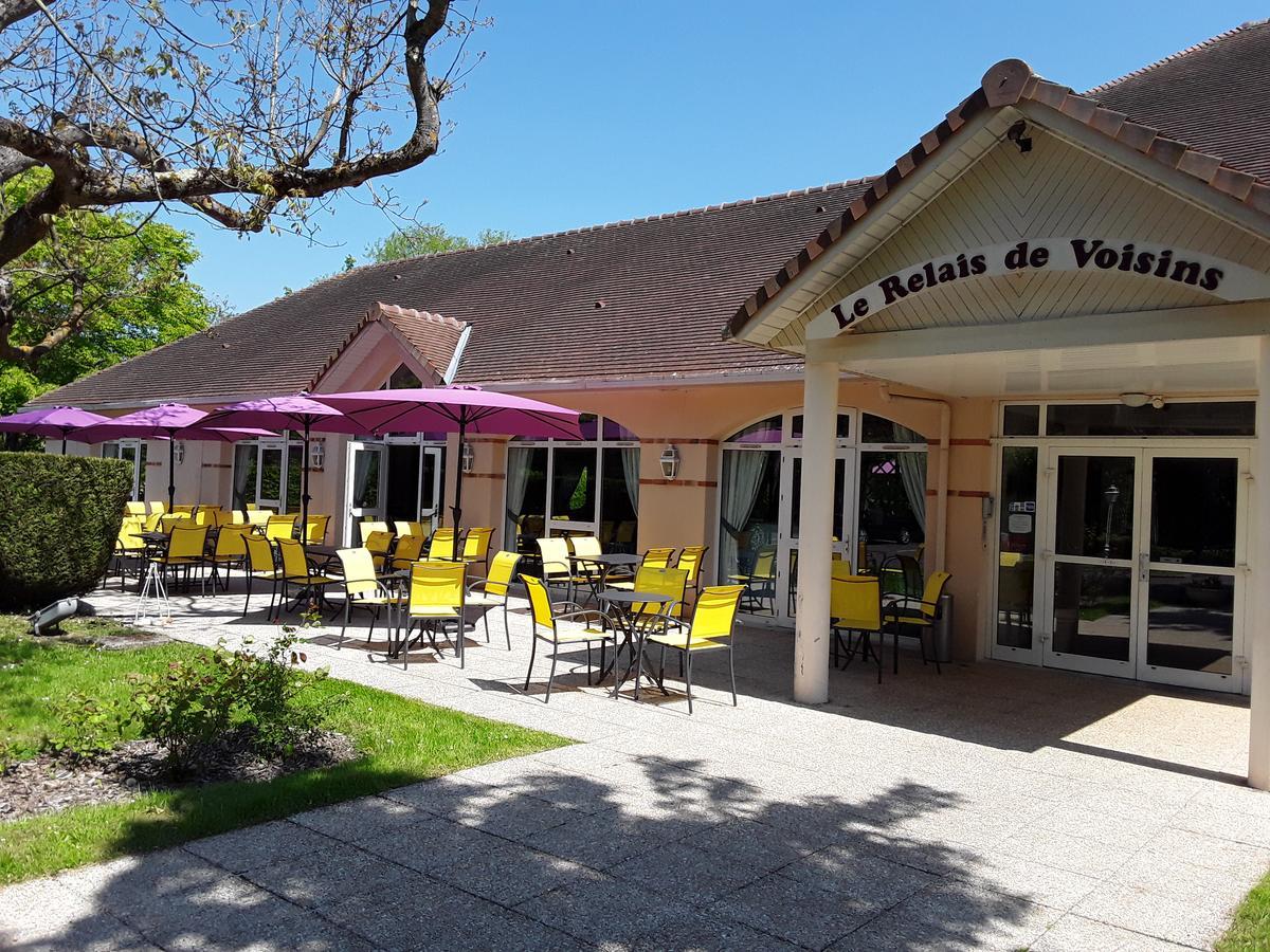 Le Relais De Voisins Hotel Exterior photo